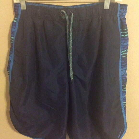 Nike Men's Swim Trunks Board Shorts sz Large - Picture 1 of 11